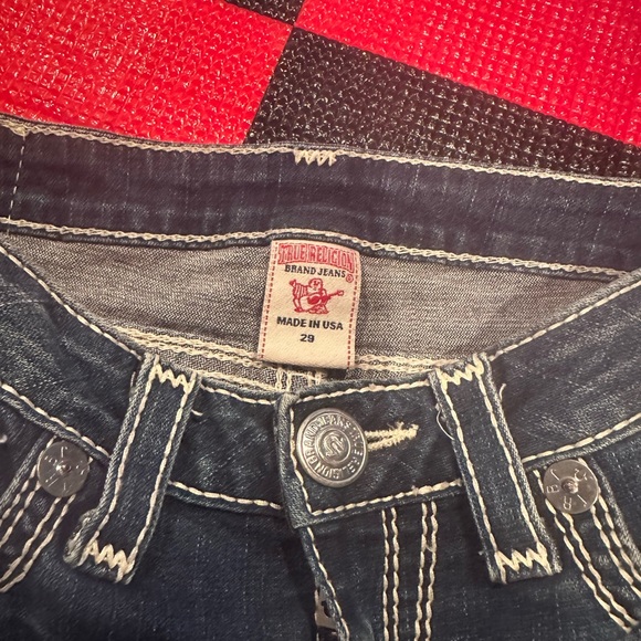 True Religion BECKY BIG QT bootcut jeans size 29
Inseam 33” - Picture 5 of 8